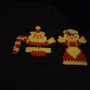 Santa and Mrs. Clwus Refriegerator Magnets